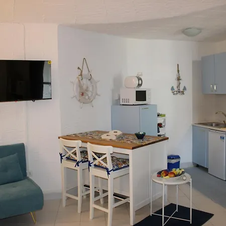 Villino B1 - Il Mare In Stanza Apartmán *