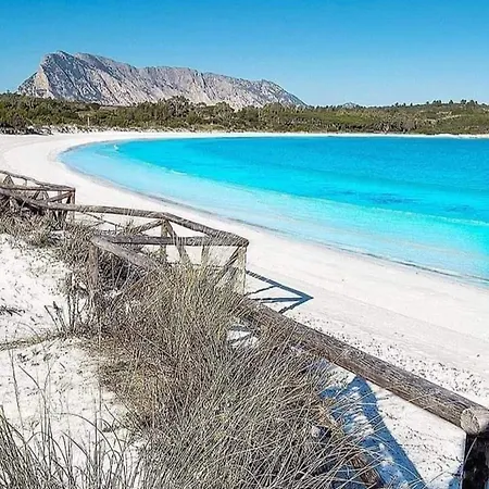 Villino B1 - Il Mare In Stanza * San Teodoro (Sardinia)